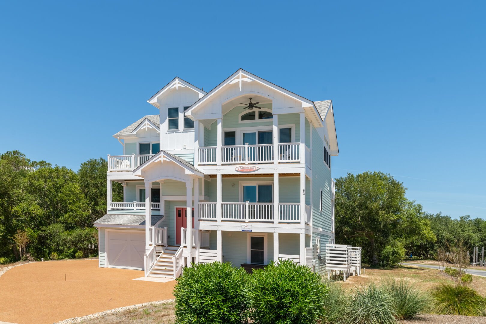 6-bedroom outer banks vacation rentals